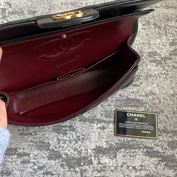 ✨ SOLD ✨ Chanel medium classic flap - Picture 8 of 16